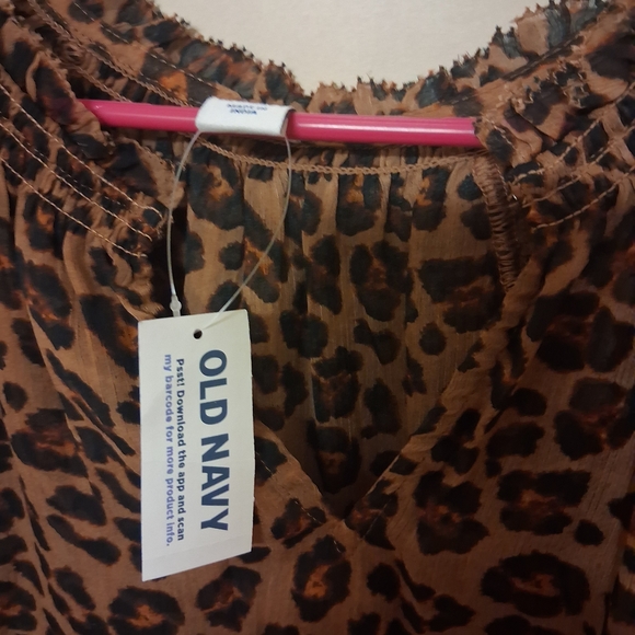 Old Navy Leopard Print Blouse - Brown - Picture 2 of 5